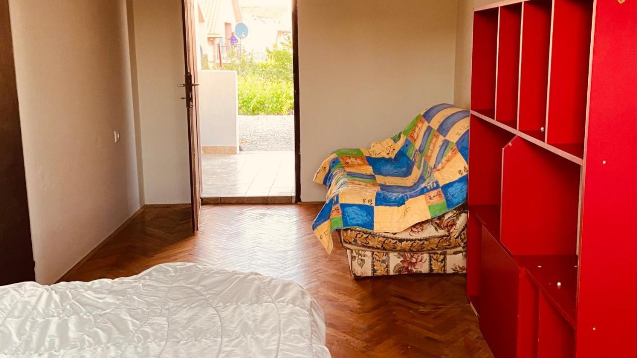 Garden View Guestroom 波德戈里察 外观 照片